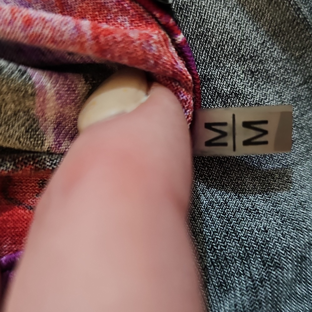 Top - Picture 14 of 16